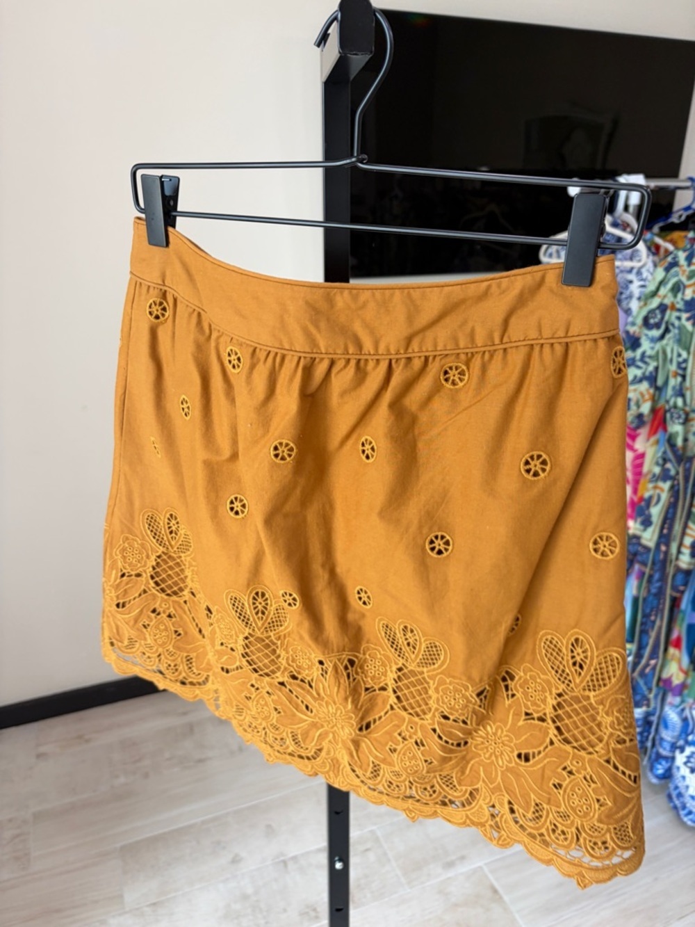 Farm Rio: Camel Richelieu Mini Skirt - Picture 5 of 10